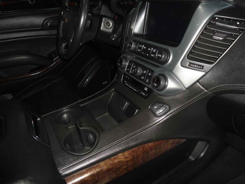 Chevrolet Tahoe 4WD 4dr LT 2017