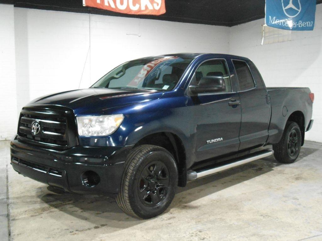 Toyota Tundra 4WD Truck Double Cab 4.6L V8 6-Spd AT (Natl) 2012
