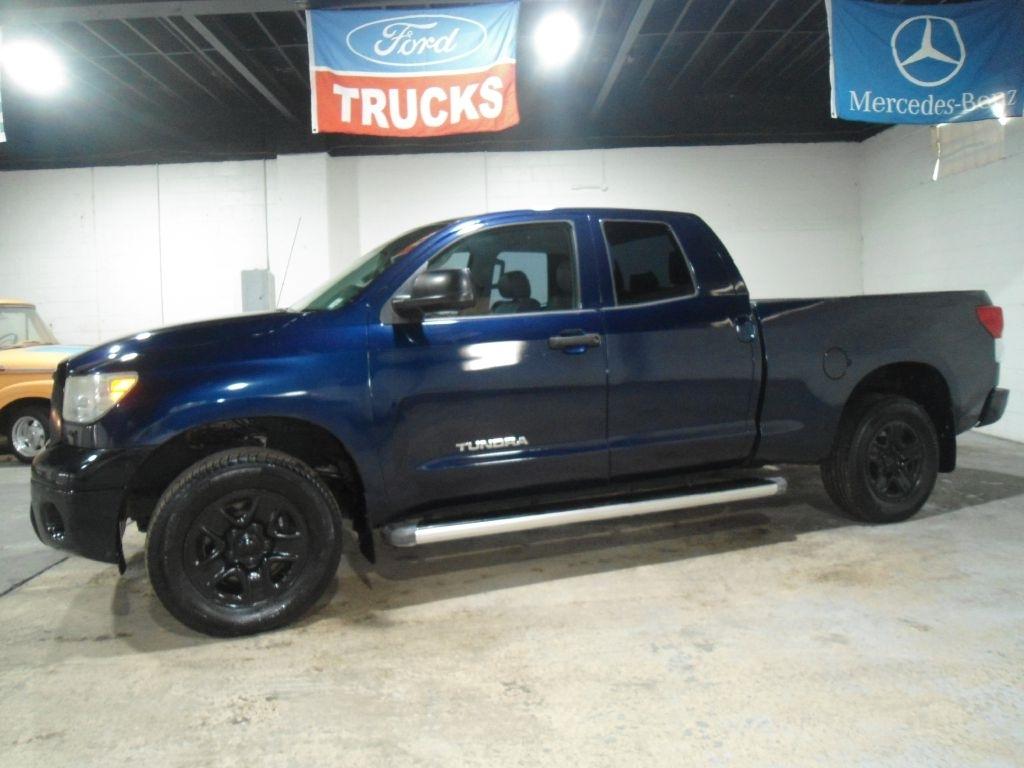 Toyota Tundra 4WD Truck Double Cab 4.6L V8 6-Spd AT (Natl) 2012