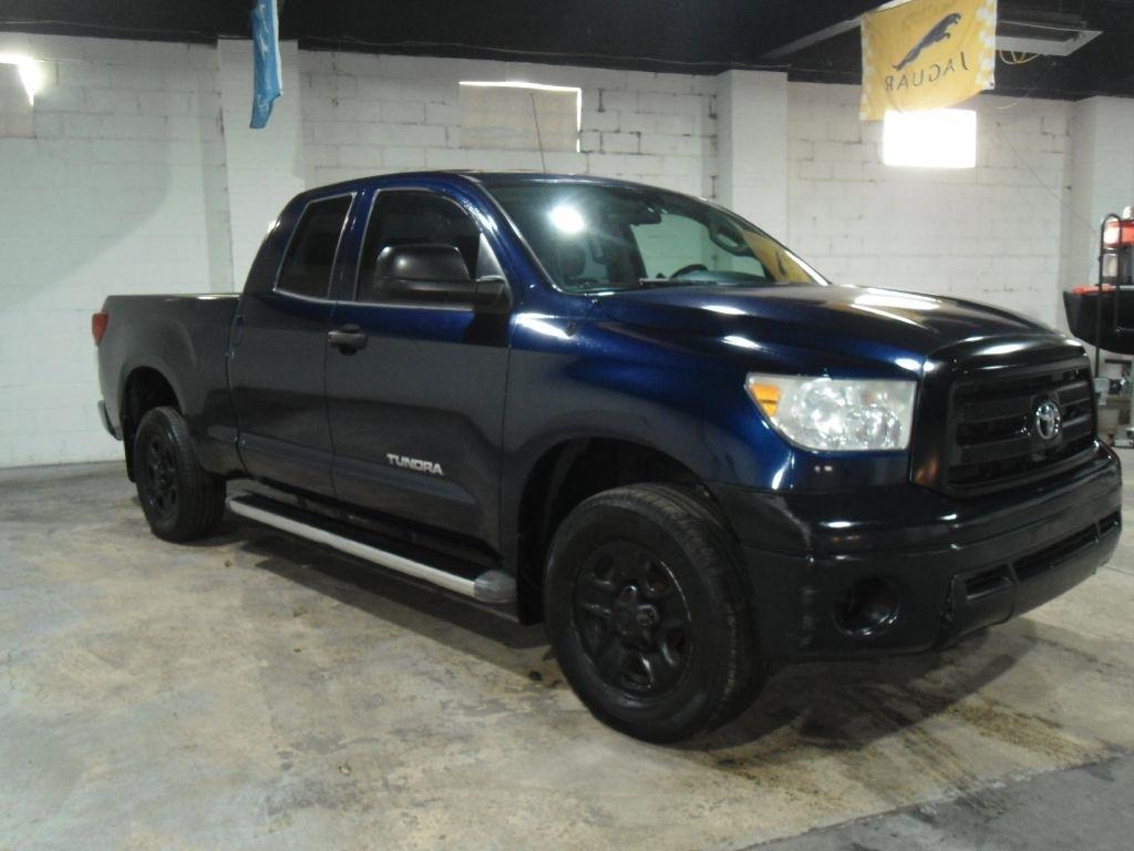 Toyota Tundra 4WD Truck Double Cab 4.6L V8 6-Spd AT (Natl) 2012
