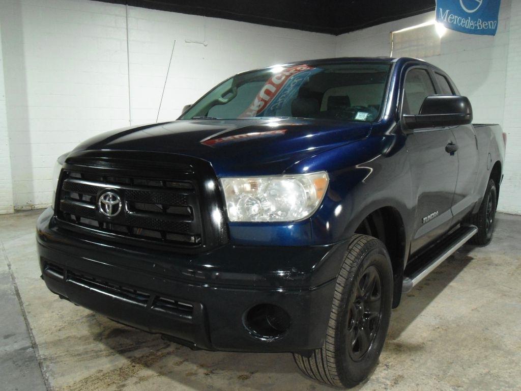 Toyota Tundra 4WD Truck Double Cab 4.6L V8 6-Spd AT (Natl) 2012