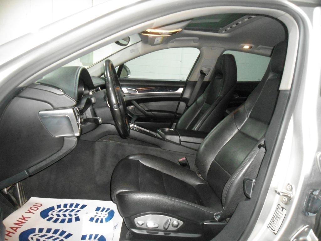 Porsche Panamera 4dr HB 4S 2011