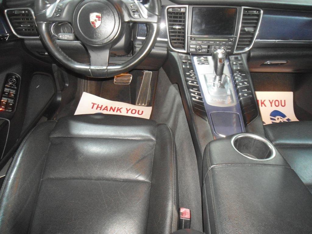 Porsche Panamera 4dr HB 4S 2011
