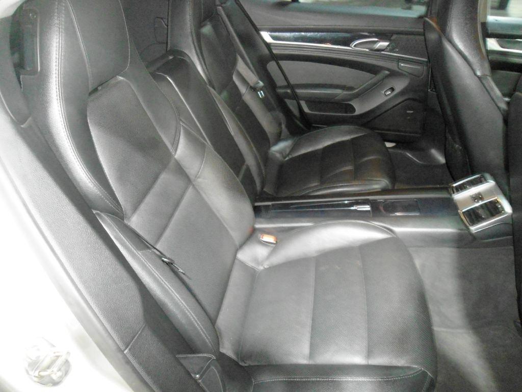 Porsche Panamera 4dr HB 4S 2011