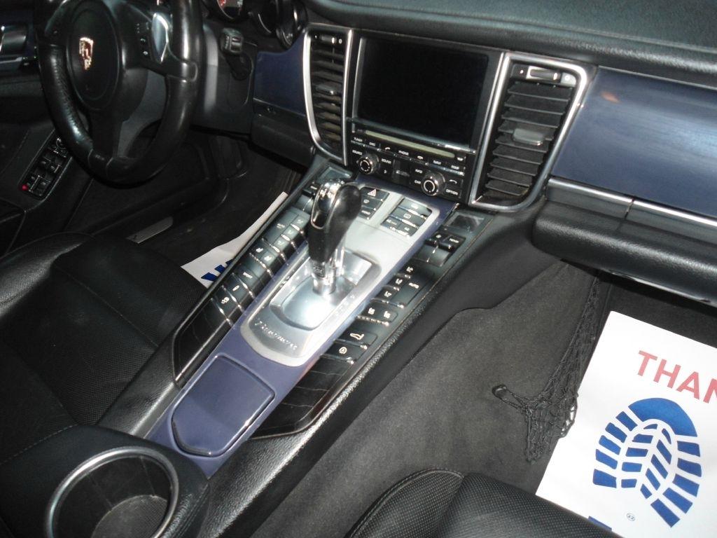Porsche Panamera 4dr HB 4S 2011