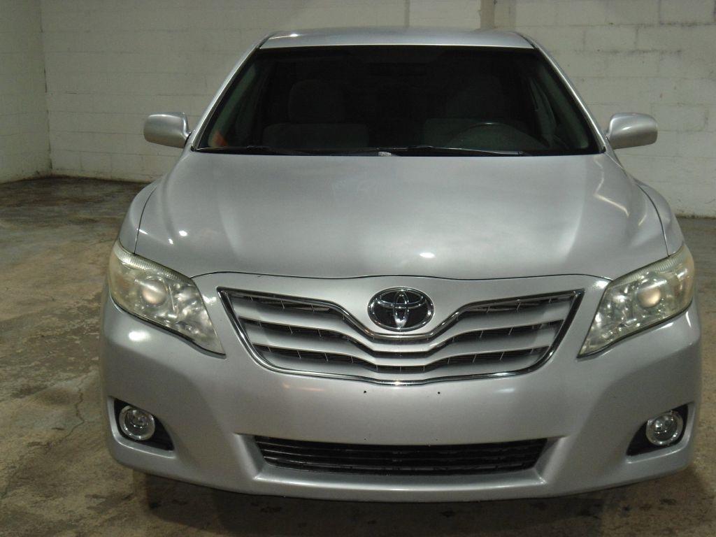 Toyota Camry 4dr Sdn I4 Man (Natl) 2010