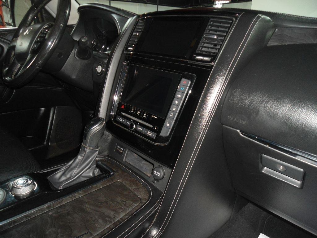 Infiniti QX80 LUXE AWD 2020