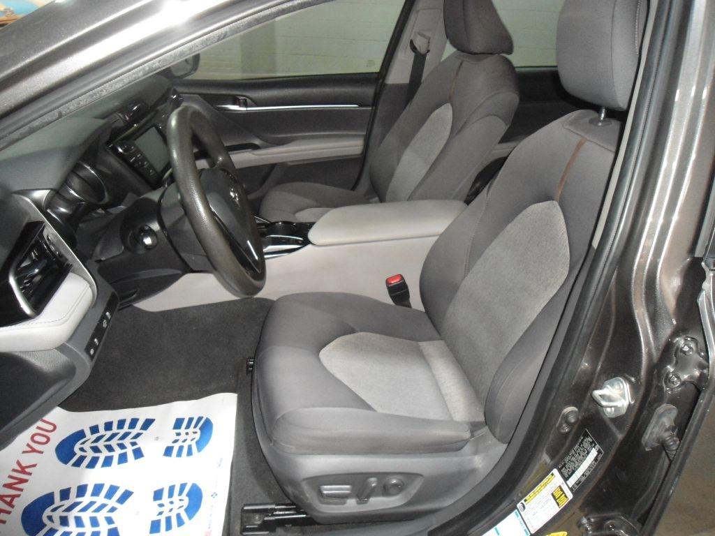 Toyota Camry LE Auto AWD (Natl) 2020