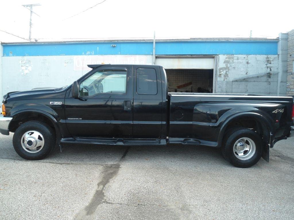 Ford Super Duty F-350 DRW Supercab 158" Lariat 4WD 2001