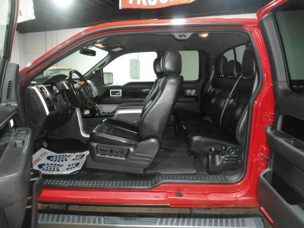Ford F-150 4WD SuperCab 145" Lariat 2012