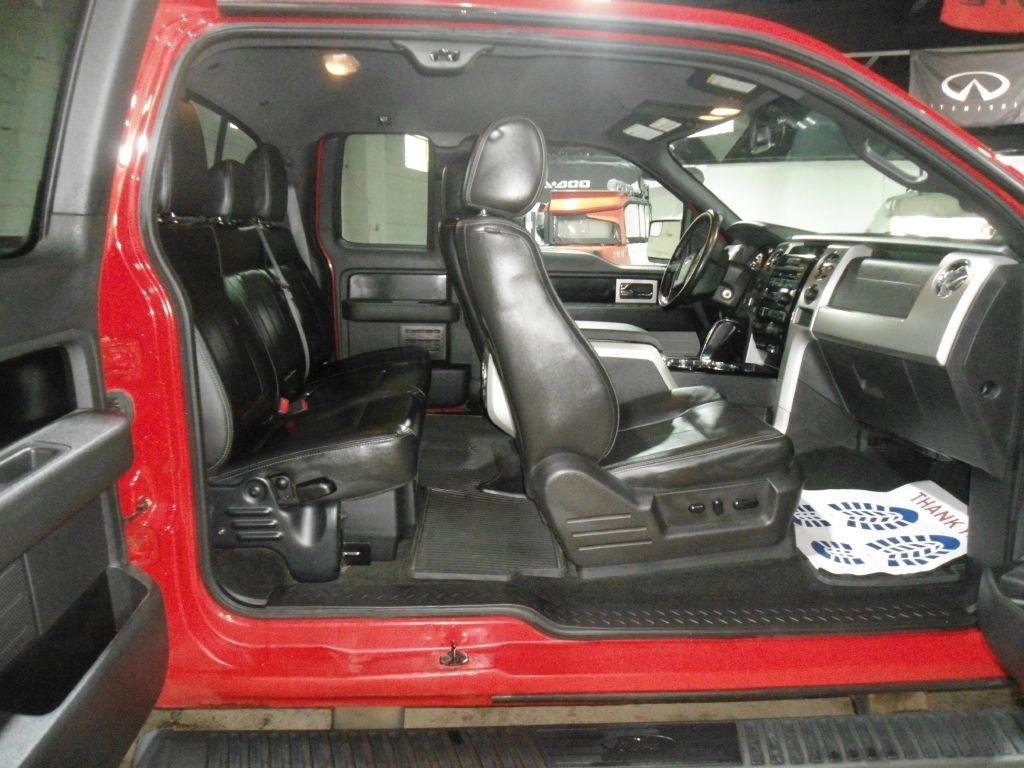 Ford F-150 4WD SuperCab 145" Lariat 2012