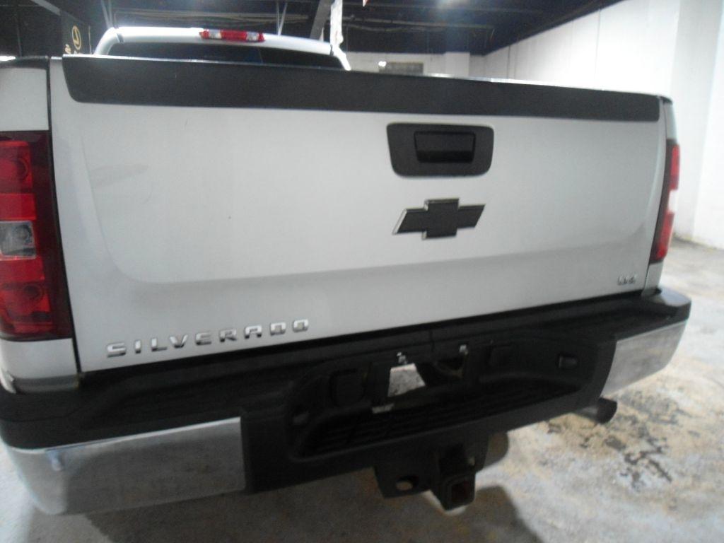 Chevrolet Silverado 2500HD 4WD Crew Cab 153.7" LTZ 2011