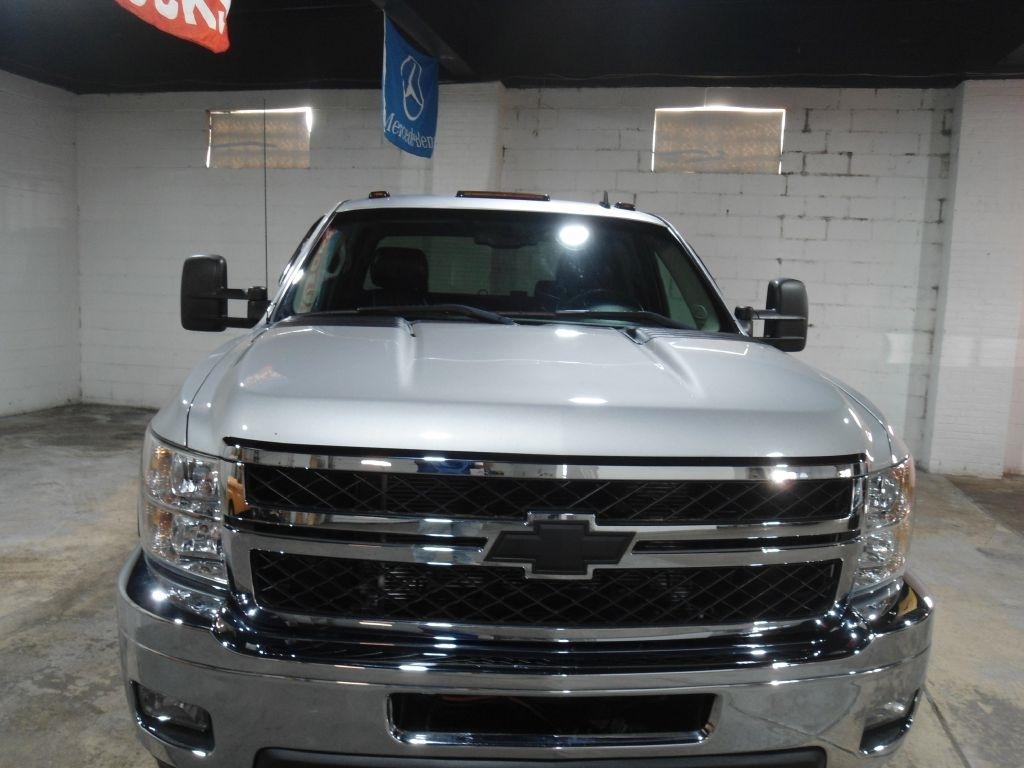 Chevrolet Silverado 2500HD 4WD Crew Cab 153.7" LTZ 2011