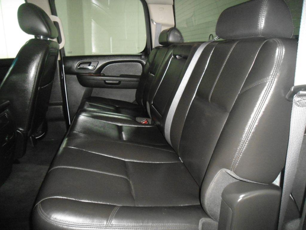 Chevrolet Silverado 2500HD 4WD Crew Cab 153.7" LTZ 2011