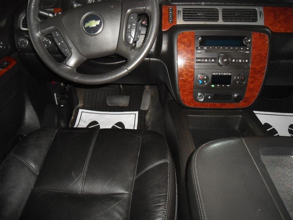 Chevrolet Silverado 2500HD 4WD Crew Cab 153.7" LTZ 2011