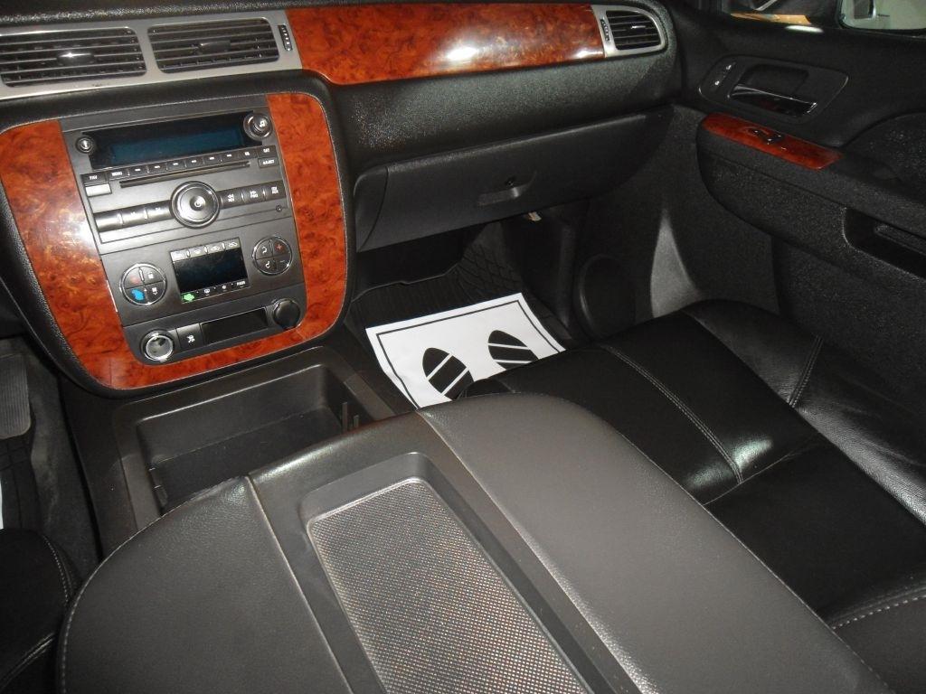 Chevrolet Silverado 2500HD 4WD Crew Cab 153.7" LTZ 2011