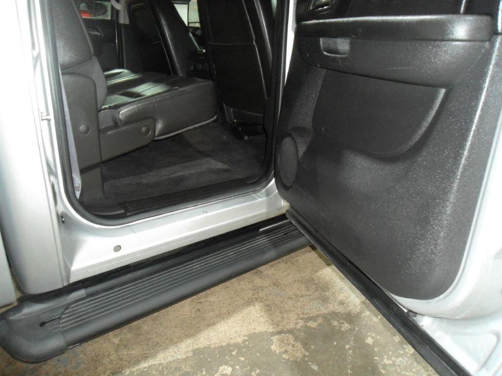 Chevrolet Silverado 2500HD 4WD Crew Cab 153.7" LTZ 2011