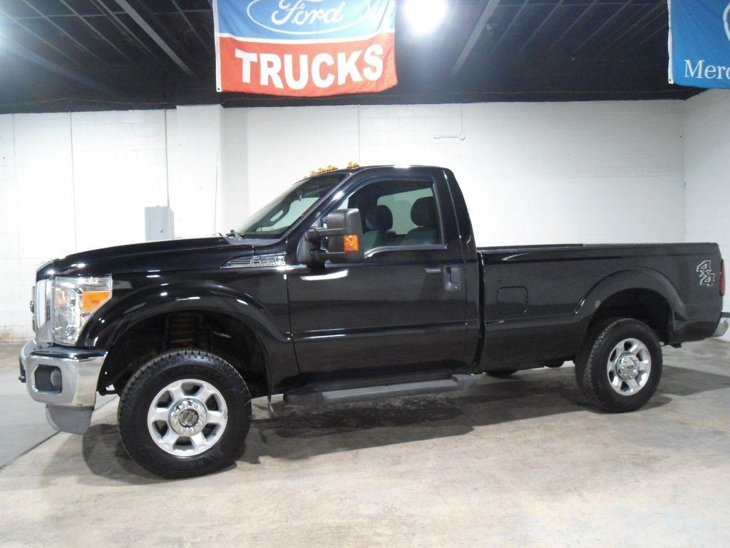 Ford Super Duty F-250 SRW 4WD Reg Cab 137" XLT 2013