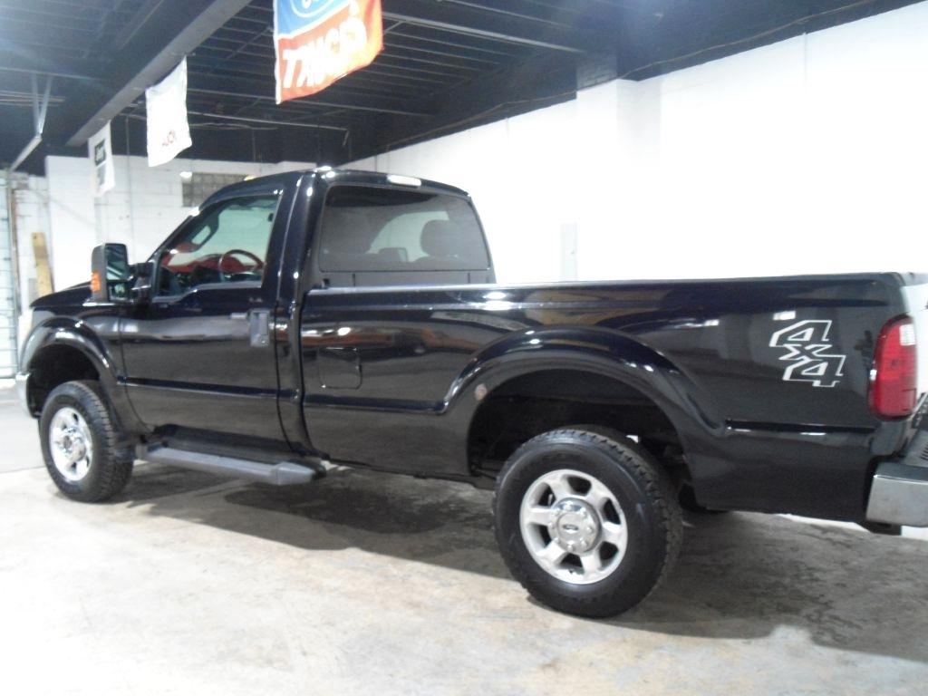 Ford Super Duty F-250 SRW 4WD Reg Cab 137" XLT 2013