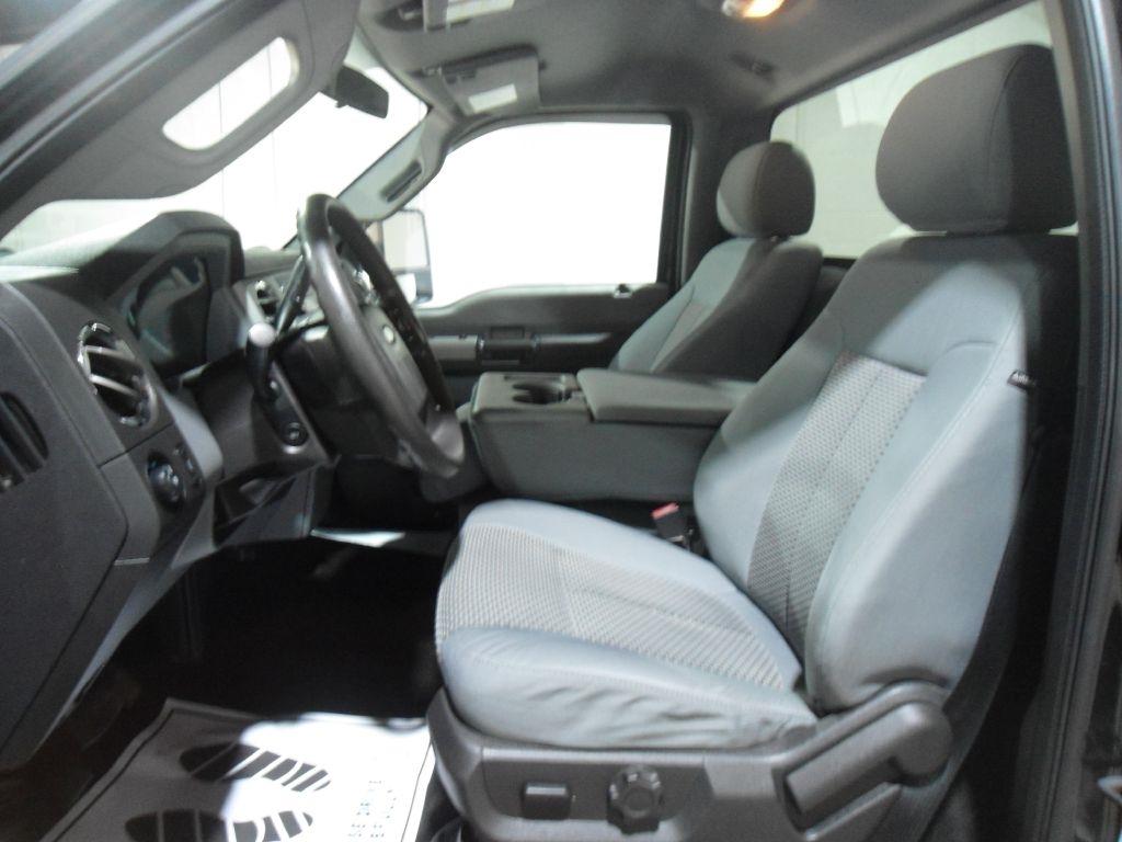 Ford Super Duty F-250 SRW 4WD Reg Cab 137" XLT 2013