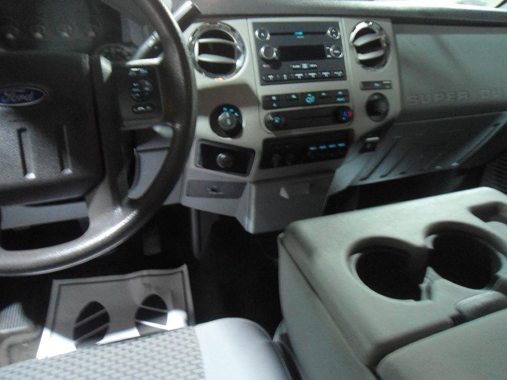 Ford Super Duty F-250 SRW 4WD Reg Cab 137" XLT 2013