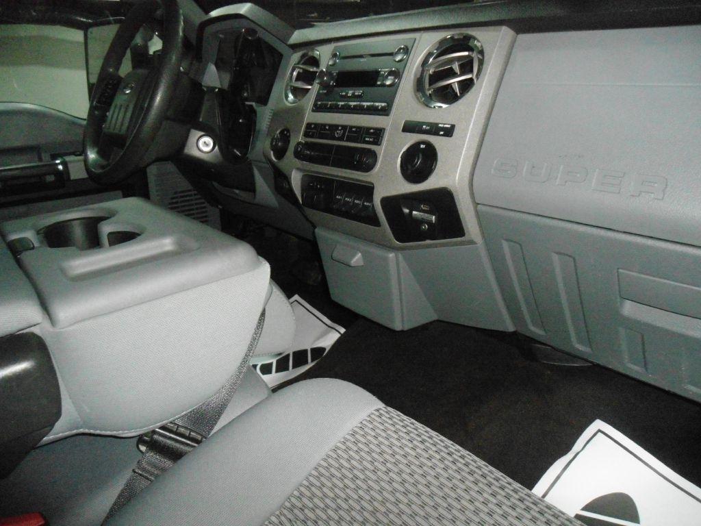 Ford Super Duty F-250 SRW 4WD Reg Cab 137" XLT 2013