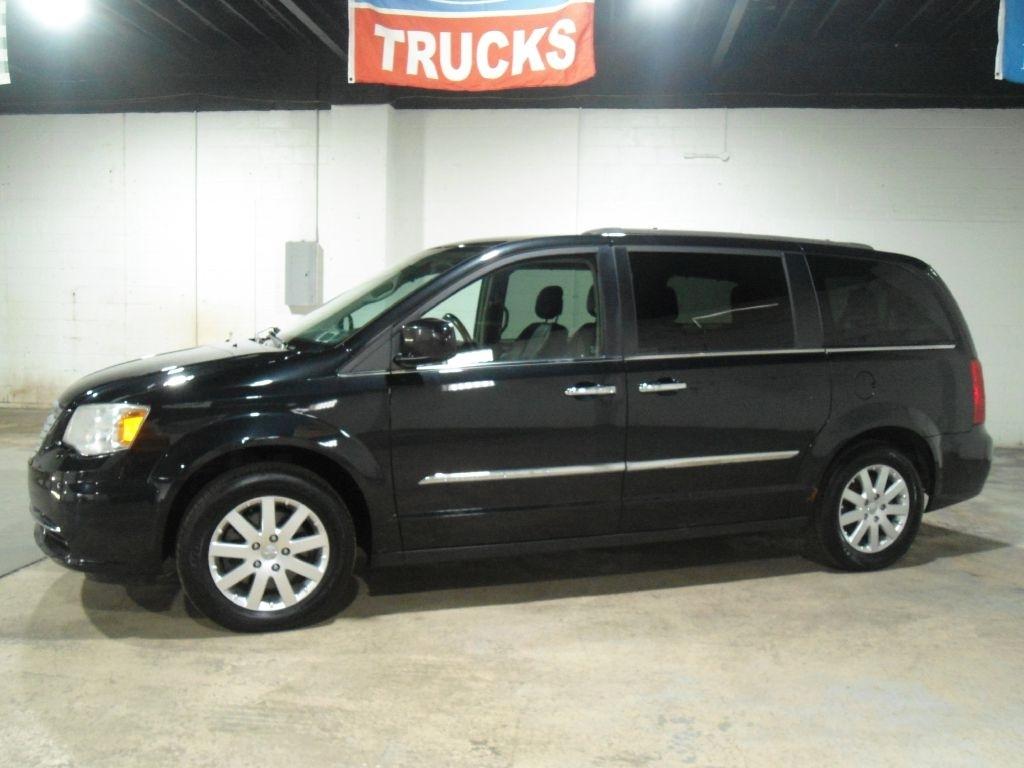 Chrysler Town & Country 4dr Wgn Touring 2014