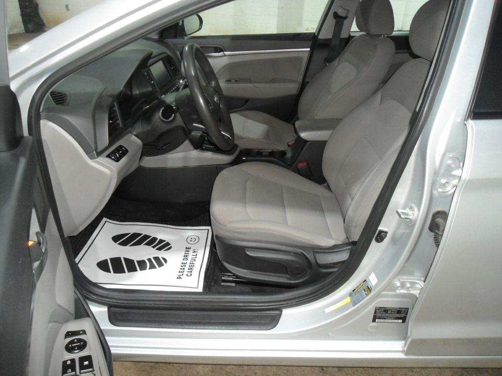 Hyundai Elantra SEL Auto 2019