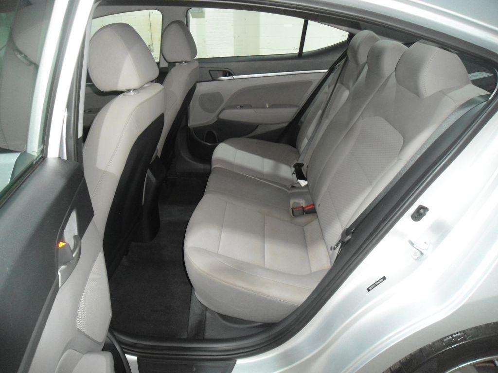 Hyundai Elantra SEL Auto 2019