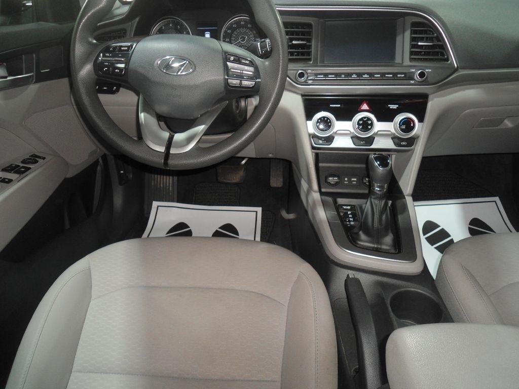 Hyundai Elantra SEL Auto 2019