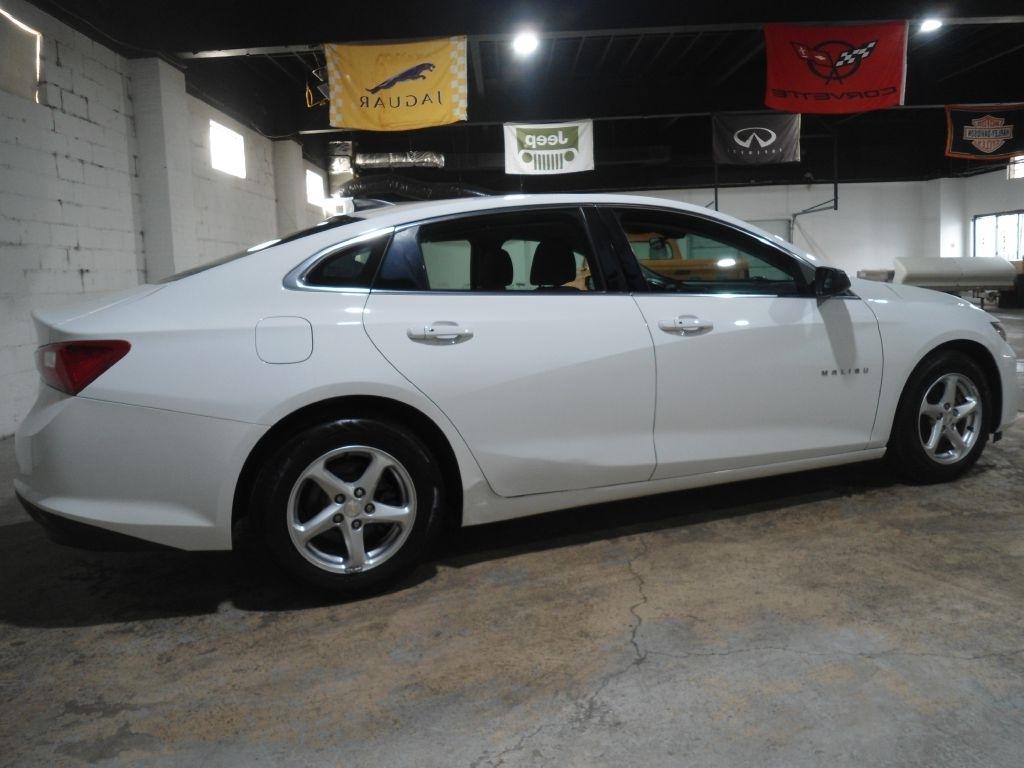 Chevrolet Malibu 4dr Sdn LS w/1LS 2017