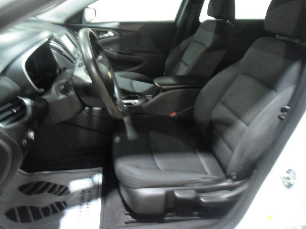 Chevrolet Malibu 4dr Sdn LS w/1LS 2017