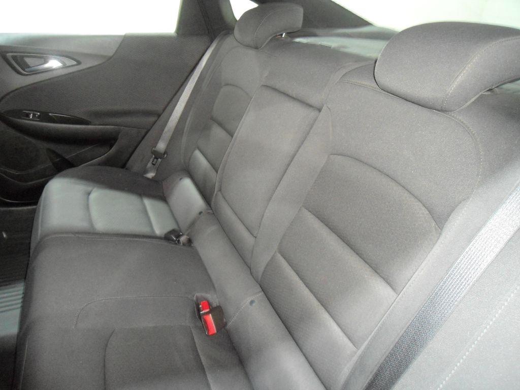 Chevrolet Malibu 4dr Sdn LS w/1LS 2017