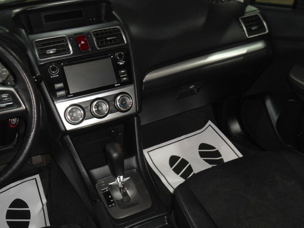 Subaru XV Crosstrek 5dr CVT 2.0i Premium 2015