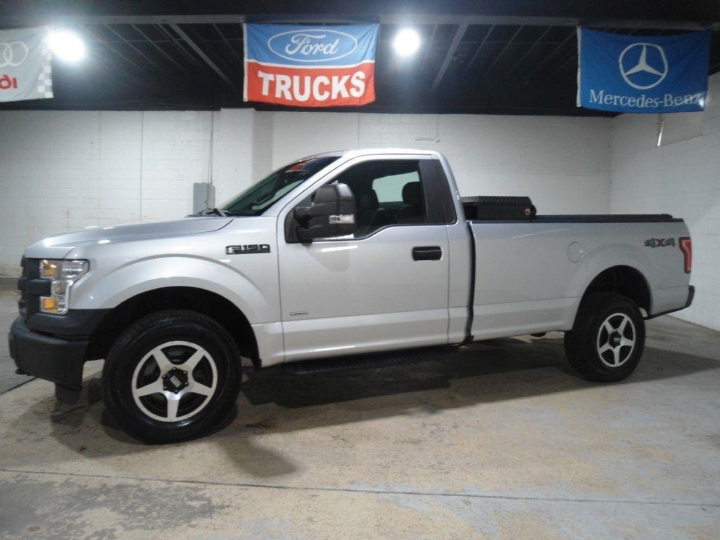 Ford F-150 4WD Reg Cab 141" XLT 2016
