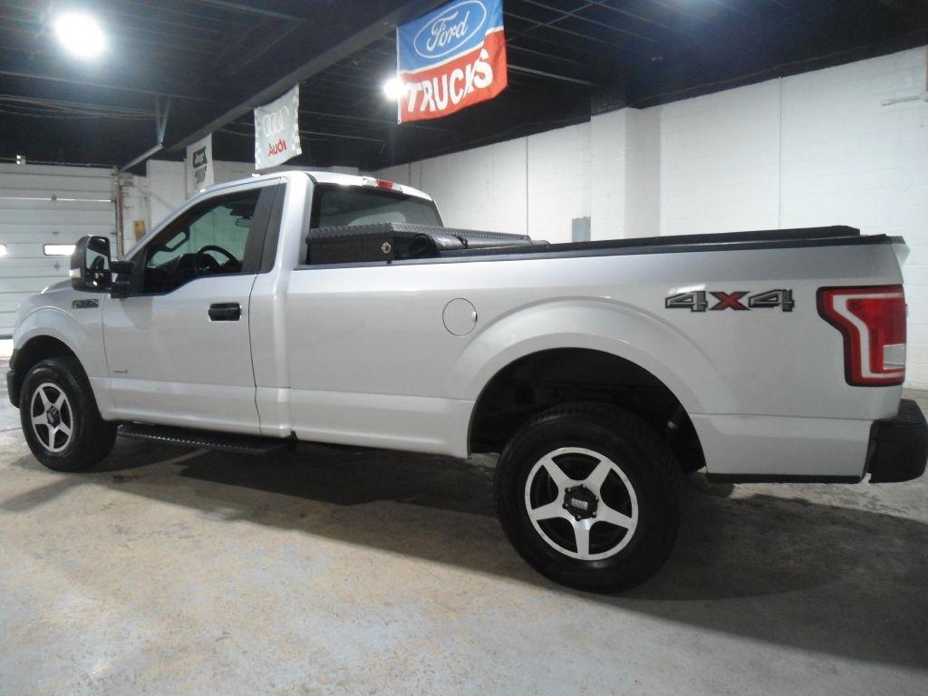 Ford F-150 4WD Reg Cab 141" XLT 2016