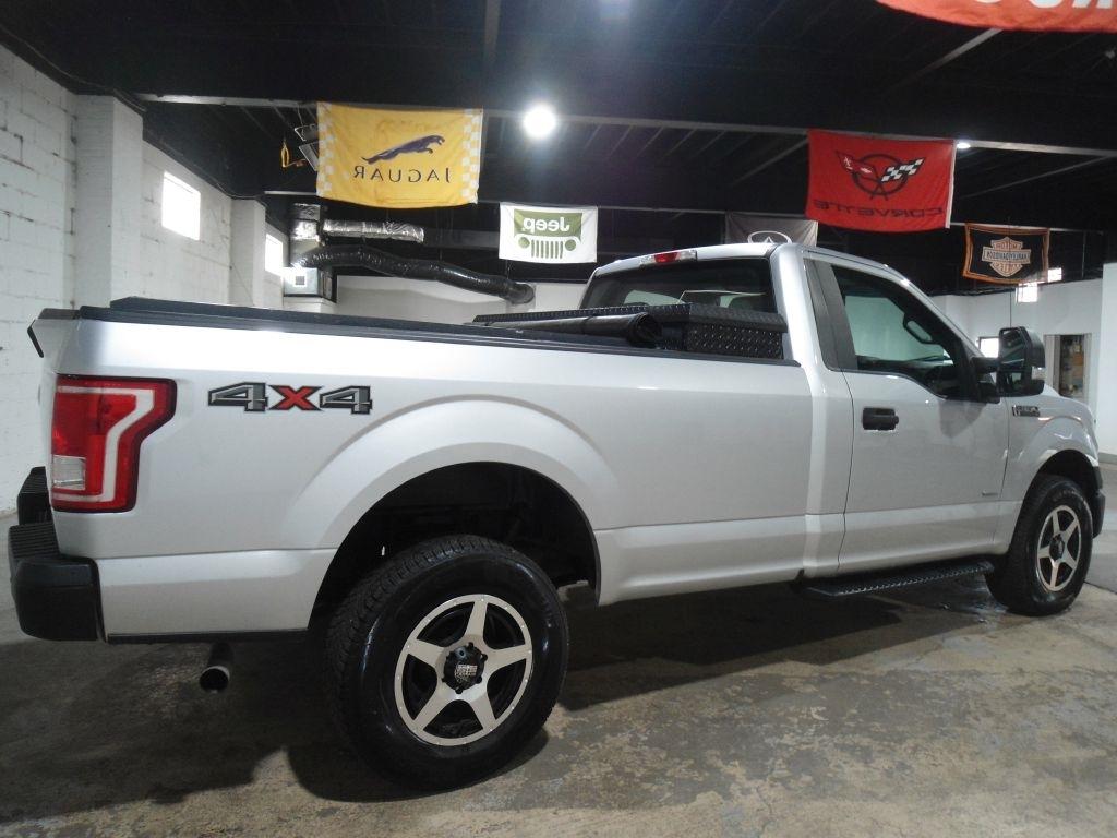 Ford F-150 4WD Reg Cab 141" XLT 2016
