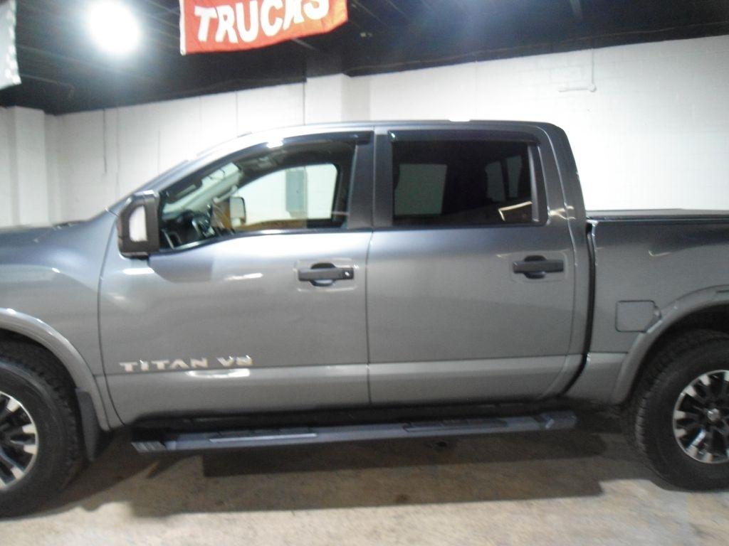 Nissan Titan 4x4 Crew Cab Platinum Reserve 2018