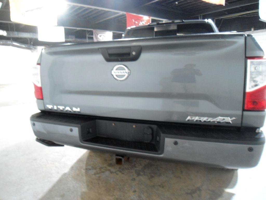 Nissan Titan 4x4 Crew Cab Platinum Reserve 2018