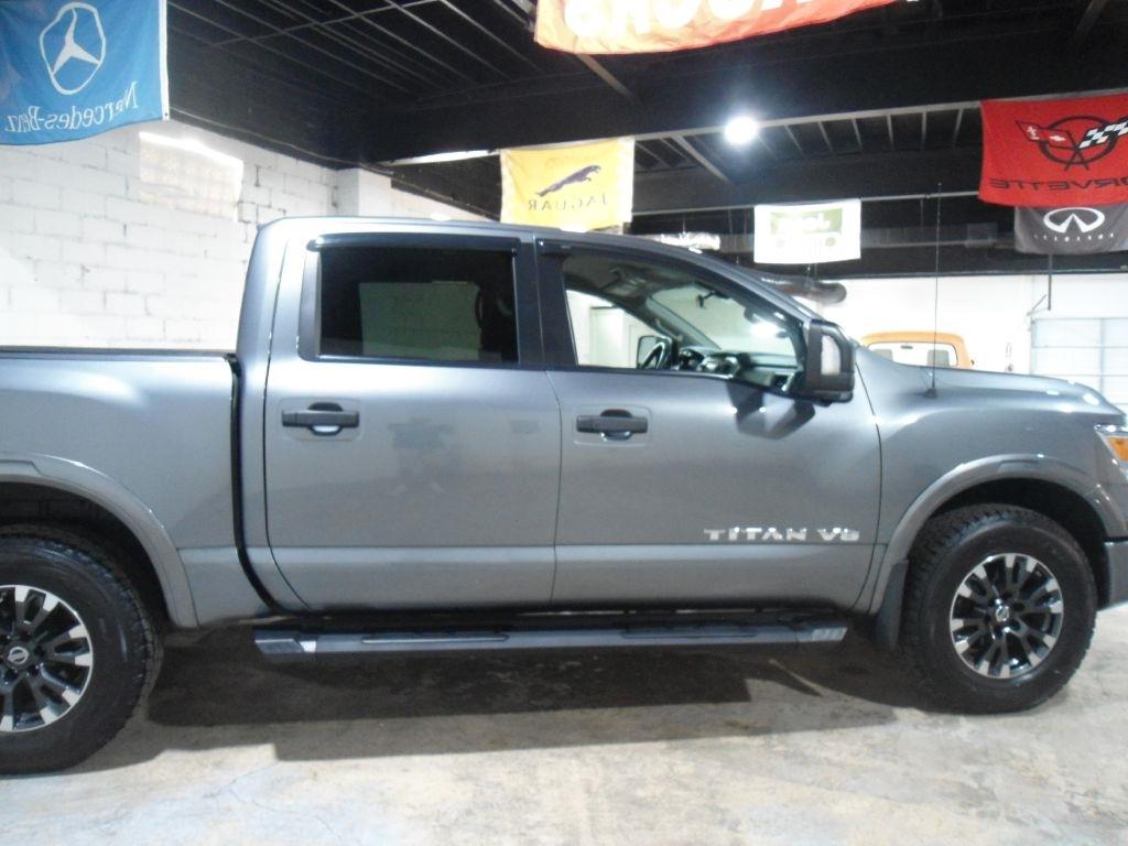 Nissan Titan 4x4 Crew Cab Platinum Reserve 2018