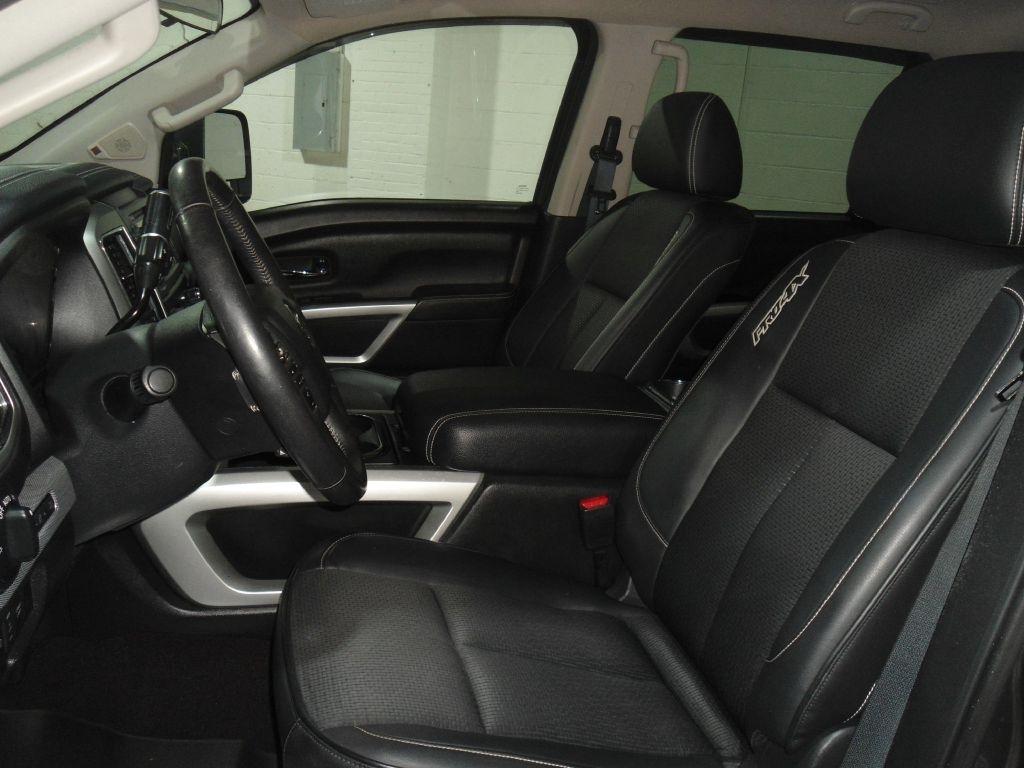 Nissan Titan 4x4 Crew Cab Platinum Reserve 2018