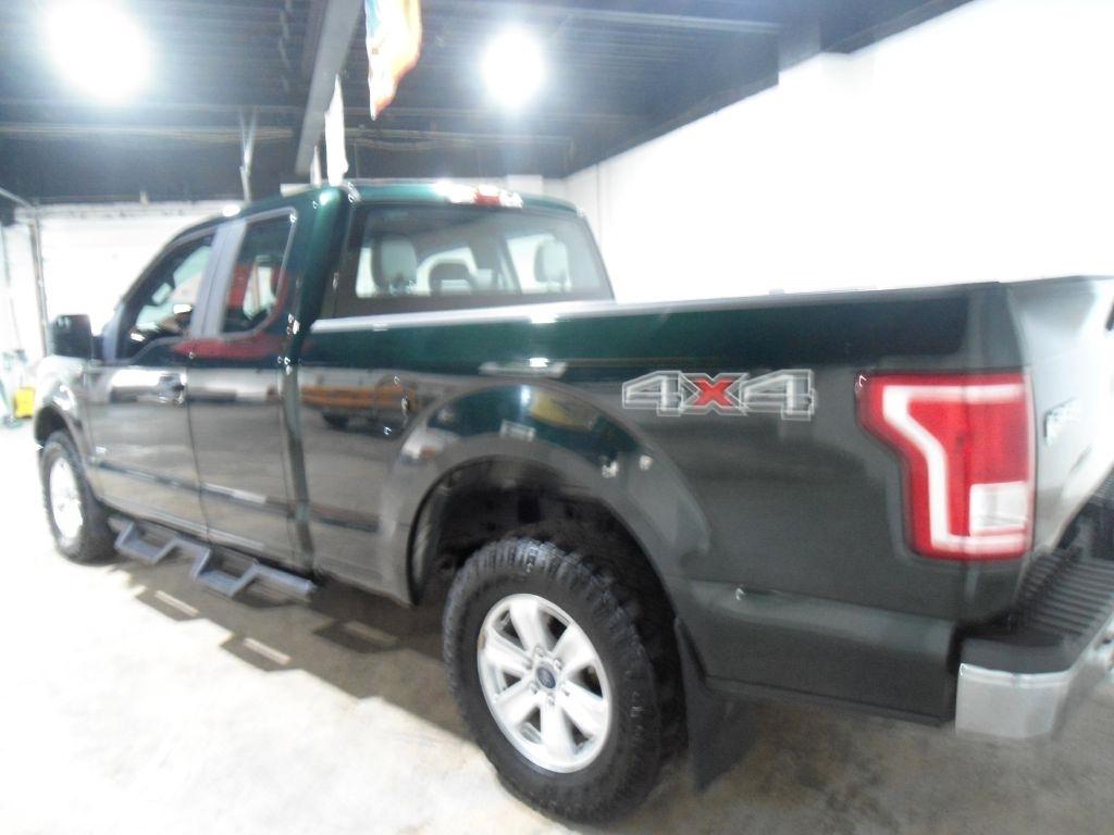 Ford F-150 4WD SuperCab 145" Lariat 2016
