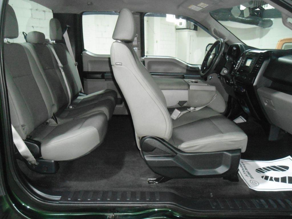 Ford F-150 4WD SuperCab 145" Lariat 2016