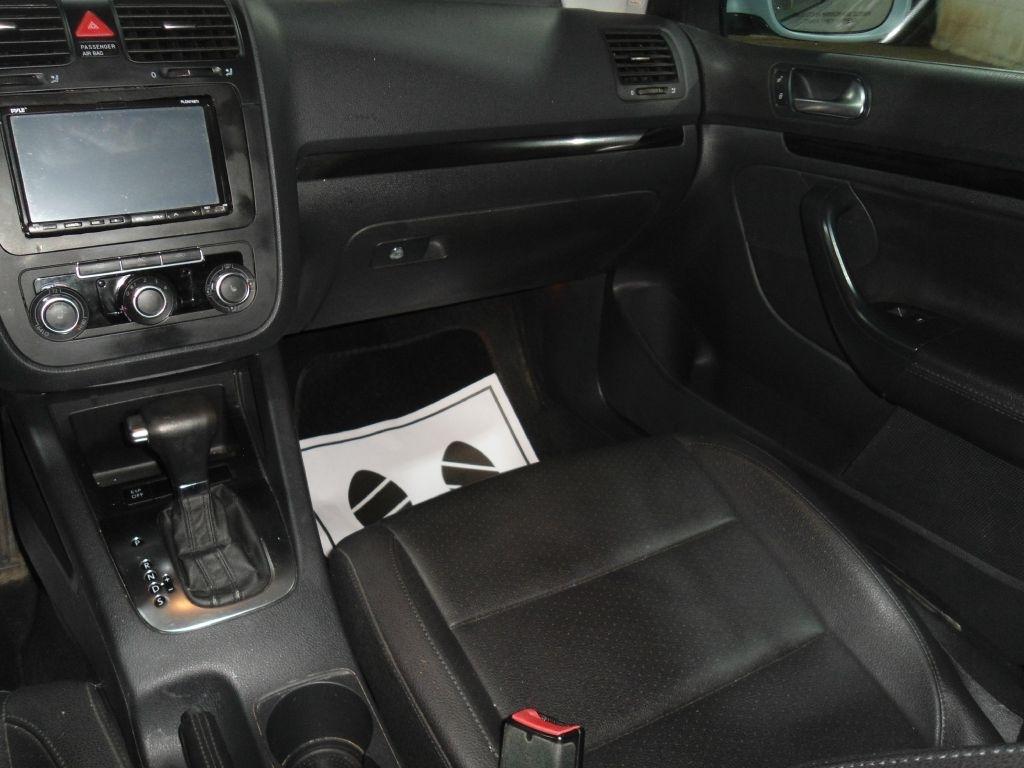 Volkswagen Jetta Sedan 4dr Auto Limited PZEV 2010