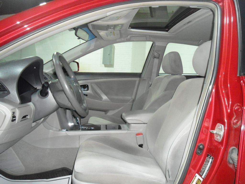 Toyota Camry 4dr Sdn I4 Man (Natl) 2009