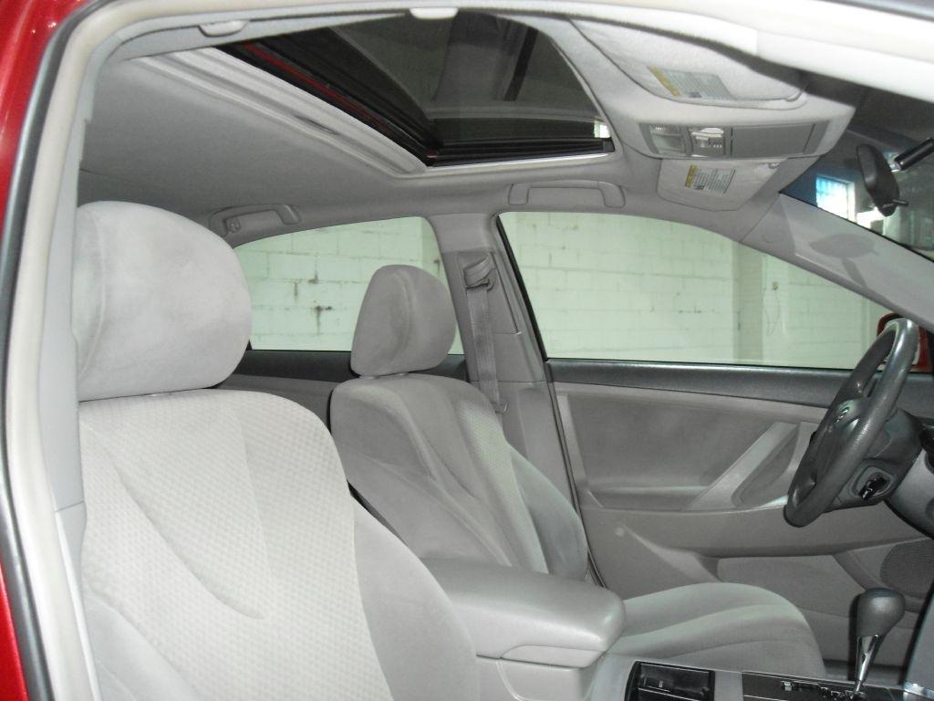 Toyota Camry 4dr Sdn I4 Man (Natl) 2009