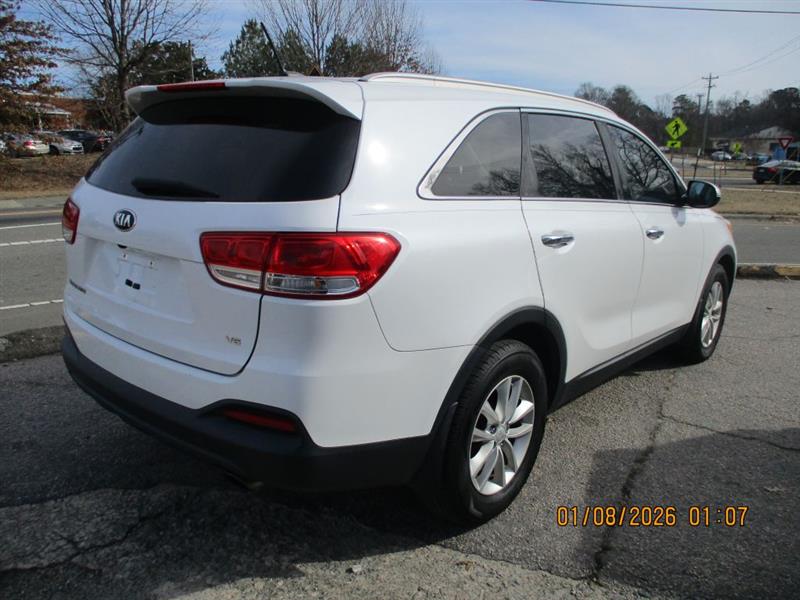 Kia Sorento LX V6 2WD 2017