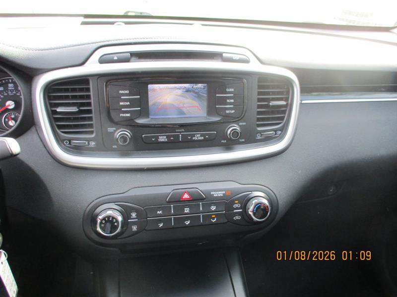 Kia Sorento LX V6 2WD 2017