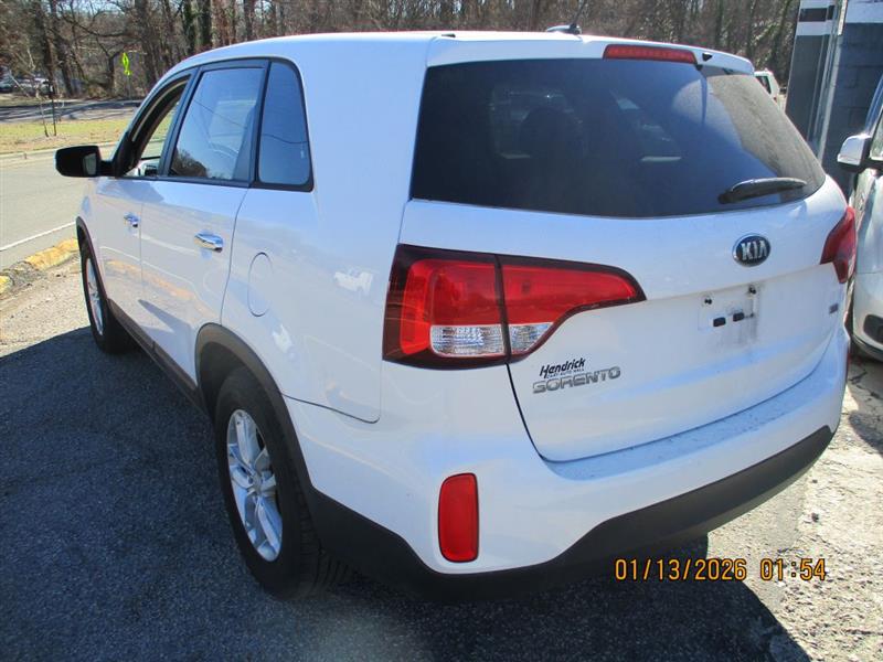 Kia Sorento LX 2WD 2015