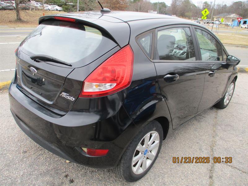 Ford Fiesta SE Hatchback 2012